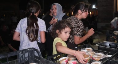 Bursa İnegöl Belediyesi kandil geleneğini sürdürdü