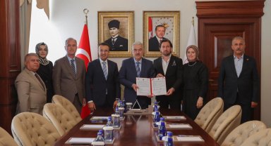 Bursa İnegöl'e 2 yeni Aile Sağlığı Merkezi yapımı için imzalar atıldı