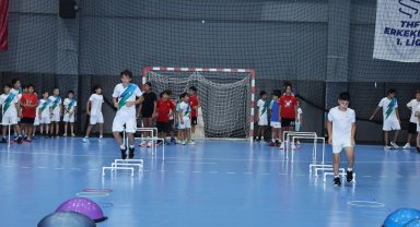 Bursa Nilüfer'de "Hentbol Akademisi" açıldı