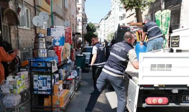 Bursa Osmangazi'de kaldırımlar işgalden temizlendi
