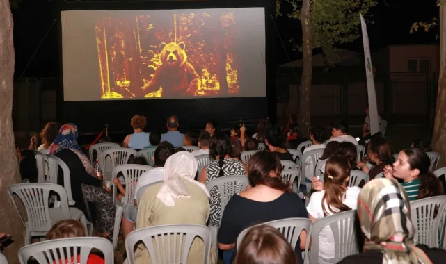 Bursa Osmangazi'de yazlık sinema keyfi