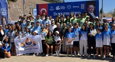 Büyükşehir Belediyespor kanocularından 12 madalya