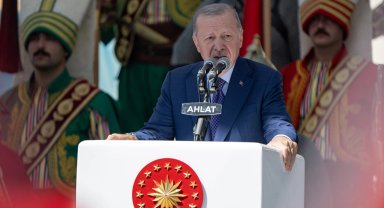 Cumhurbaşkanı Erdoğan'dan Ahlat'ta mesaj... Terörsüz Türkiye'de yeni dönem başlayacak