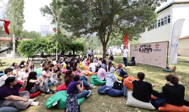 Denizli'de Gençlik Kampı dolu dolu geçti