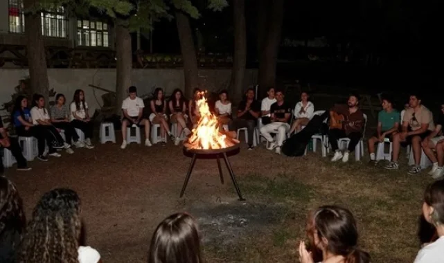Denizlili gençler Büyükşehir'in yaz kampında buluştu