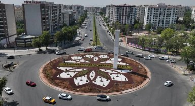 Diyarbakır Fırat Bulvarındaki kavşak kurakçıl peyzajla yenilendi