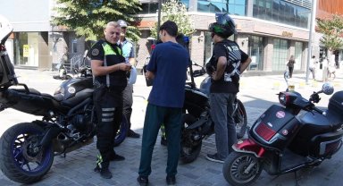 Düzce'de yaya yollarında motorlu araç denetimi