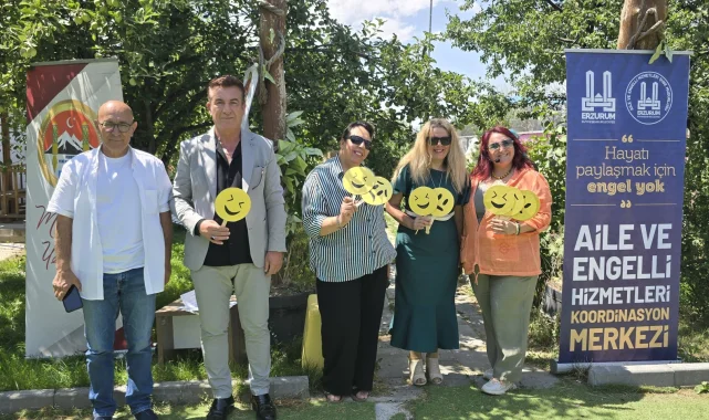 Erzurum'da "Sen Yeter ki Gülümse" farkındalığı