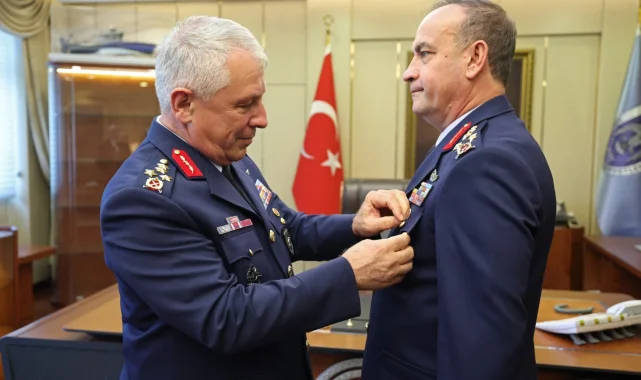 Hava Kuvvetleri Komutanlığı'nda görev değişimi