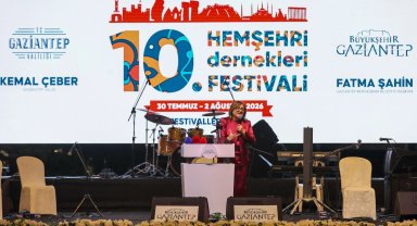 Hemşehri Dernekleri Festivali renkli görüntülerle açıldı