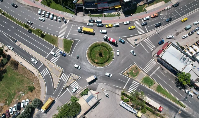 İBB İstanbul'un yollarını yenilemeye devam ediyor