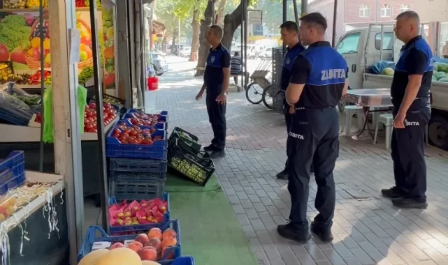 İnegöl Zabıtası'ndan kaldırım işgali ve çevre kirliliği denetimi