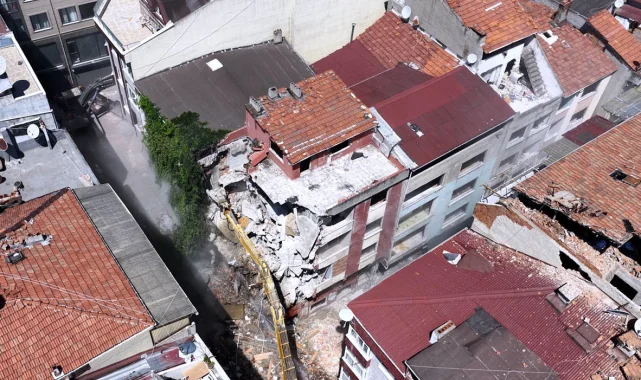 İstanbul Zeytinburnu sokakları 'yarısı bizden' ile dönüşüyor