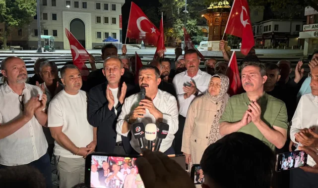 İYİ Partili Türkoğlu Bursa'da coşkuyla karşılandı