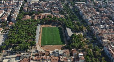 İzmir Büyükşehir'den Ödemiş Saraçoğlu Stadı'na yepyeni zemin