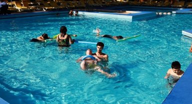 İzmir Efes Selçuk'ta yüzmeye engel yok