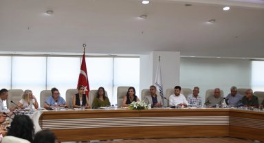 İzmir Karabağlar'da esnafla güç birliği
