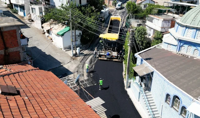 İzmir Narlıdere'de asfalt seferberliği