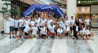 İzmir'de 50 dereceye ulaşan sıcaklar koşu rotasını değiştirdi