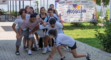 İzmir'de gençler ortak hikâyeler yazıyor