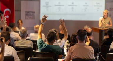 İzmir'de Yurttaş Meclisi'nde üçüncü dönem başlıyor