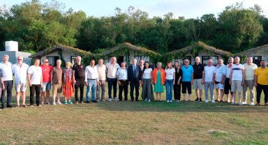 İzmitli mahalle muhtarları Sarısu Gençlik Kampı'nda ağırlandı