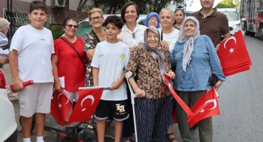 Karabağlar 30 Ağustos'ta Türk bayraklarıyla donatıldı
