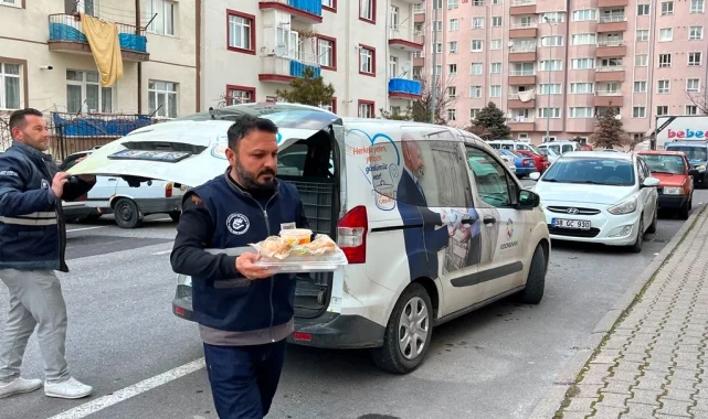 Kayseri Kocasinan'da gönüller 'kap kap' yemekle kazanılıyor