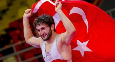 Kayseri Şekerspor'un güreşçisinden milli gurur