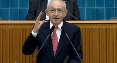 Kılıçdaroğlu 3 yıl sonra CHP grup toplantısında... "Bu Kemal hiçbir gücün karşısında eğilmez"