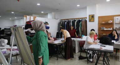 Kocaeli İzmit'te kadınlara yaz dönemi dikiş kursu