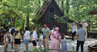 Kocaeli Ormanya'da ailelere doğayla iç içe deneyim