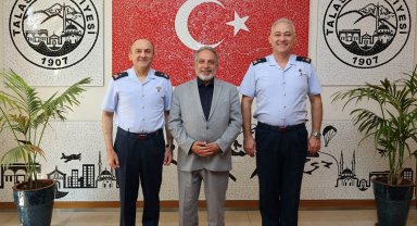 Komutanlardan Mustafa Yalçın'a veda ziyareti