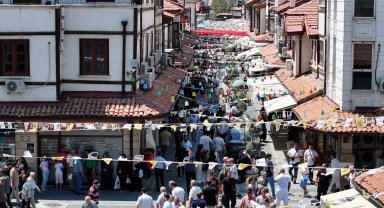 Konya'da 'Tarihi Çarşılar Alışveriş Günleri' başladı