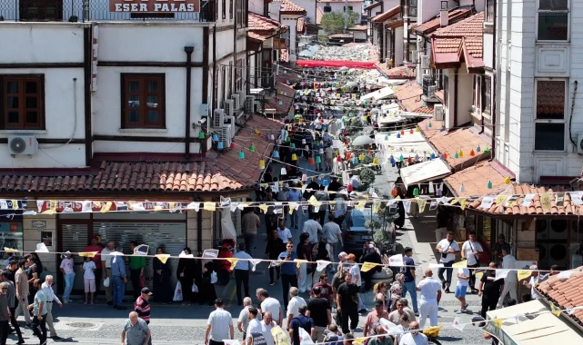 Konya'da 'Tarihi Çarşılar Alışveriş Günleri' başladı