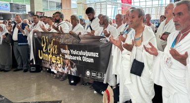 Konya'dan 'Vefa Umresi'nin ilk kafilesi uğurlandı