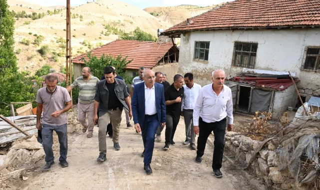 Malatya Hekimhan'da selin yaraları sarılıyor