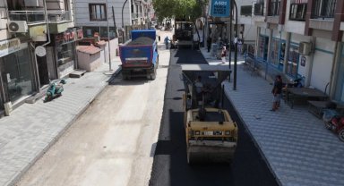 Manisa Soma'da Turgutalp Mahallesi ilk kez sıcak asfaltla buluşuyor