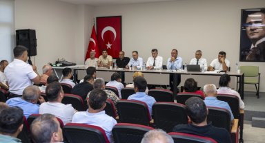 Mersin Silifke'de muhtarlar yerel yöneticilerle buluştu