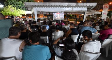 Mersin'de Engelsiz Yaşam Parkı'nda açık hava sinema keyfi