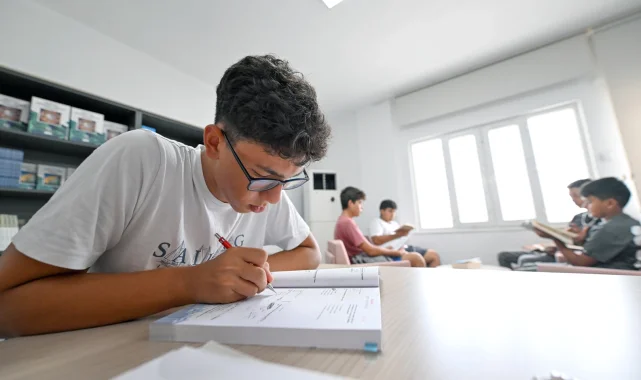 Mersn Aydıncık okuma salonu öğrencilerin gözdesi