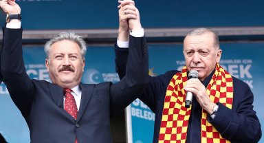Mustafa Palancıoğlu'ndan '25.yıl' kutlaması