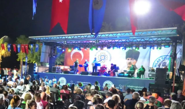 Mylasa Band Ören'de coşkulu konser verdi