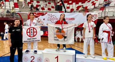 Önder Can Spor Kulübü'nden Kırklareli Karate İl Şampiyonası'nda 14 derece