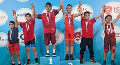 Osmangazi Belediyespor uluslararası turnuvada 5 madalya kazandı