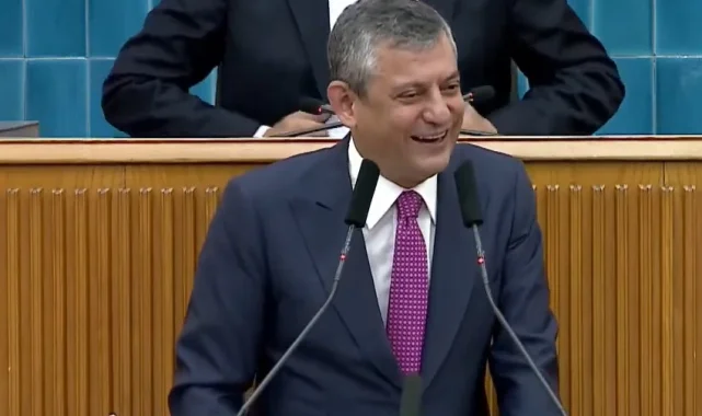 Özgür Özel'in dili sürçtü! İlk günün günahı olmaz