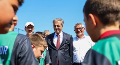 Sakarya'da gençler istedi, Başkan Alemdar talimat verdi
