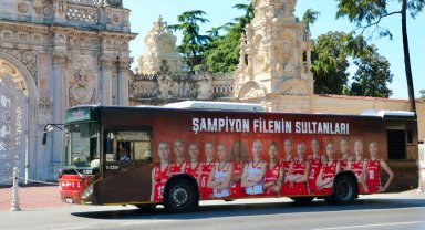 Şampiyonlar, İETT ile İstanbul'da