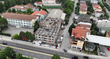 Sapanca Meydanı ve spor salonu projeleri hızla ilerliyor
