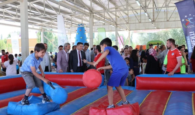 Sarız Sosyal Yaşam Merkezi'nde dolu dolu yaz